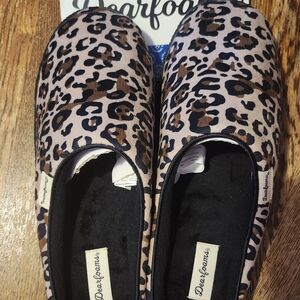 Dearfoams Leopard Print Slippers